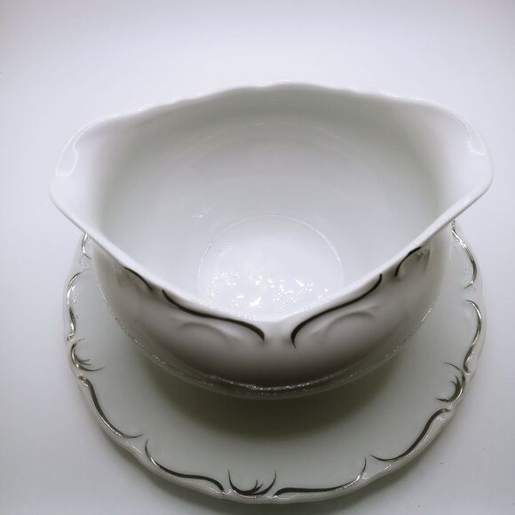 Simplicity Gravy Boat Attached Underplate White Fine China Serving Dish 7.5" - Picture 5 of 12
